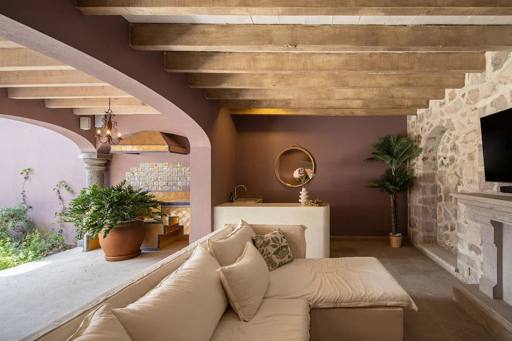 The Sunset Villa at Malanquin Golf Club, 6 Bedrooms
