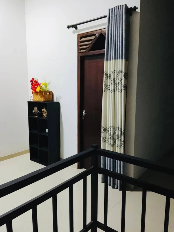 Home Stay With Local Charm
