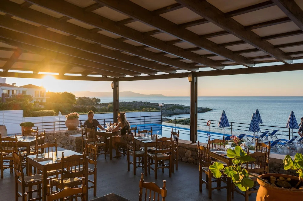 Lena Beach Hotel