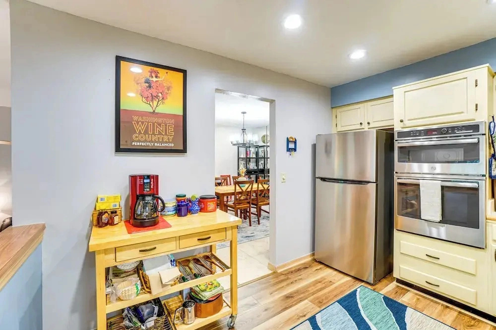 Sunny Titusville Retreat Near Space Coast