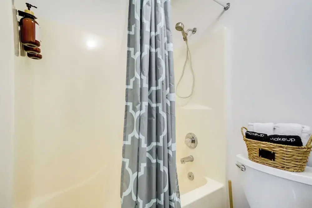 1/2 Mi to Ocean City Beach! Poolside Retreat