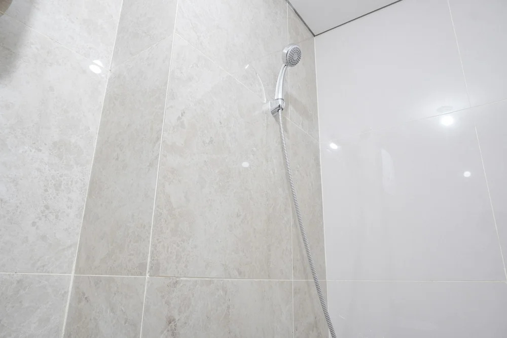 Nice Studio At 11Th Floor Transpark Cibubur Apartment