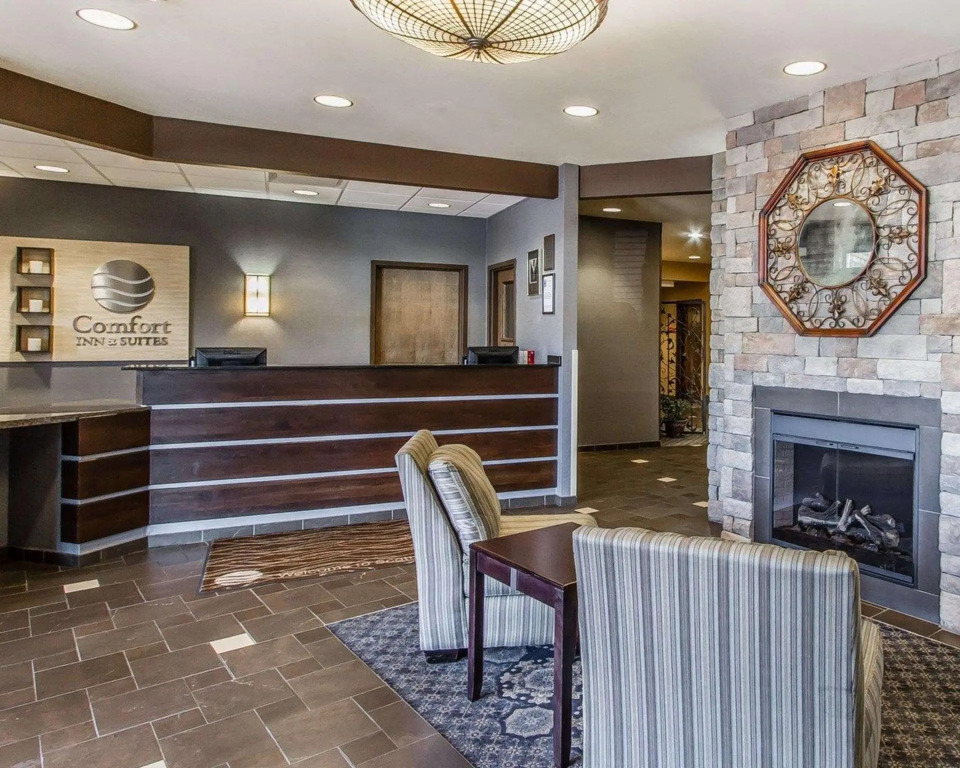 Comfort Inn & Suites Near Lake Guntersville