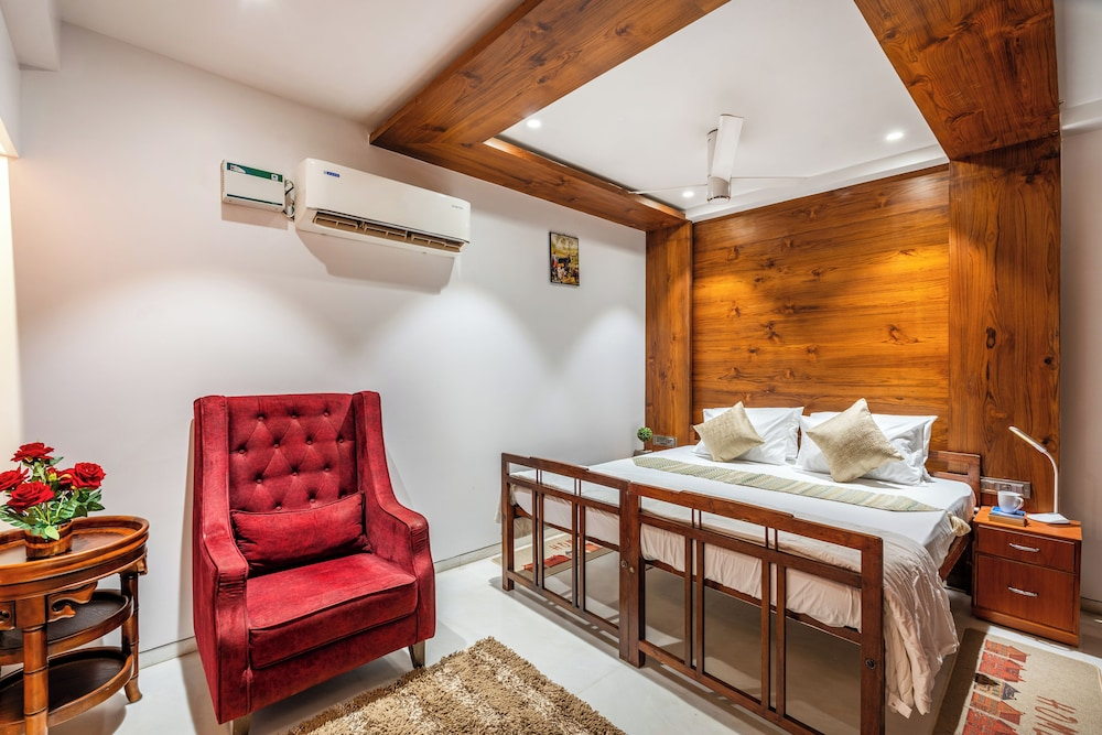 Alaya Stays HSR Penthouse 4BHK Apartment