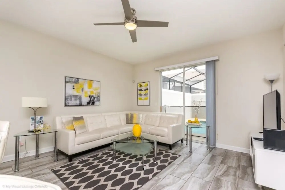 Brand New With Pool! 4 Bedroom Townhouse by Redawning