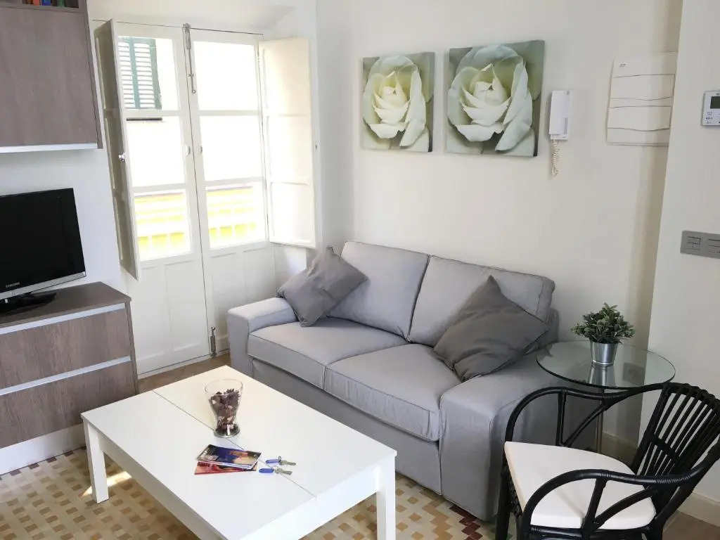 Apartamento T2, Tirso de Molina, luminoso y tranquilo