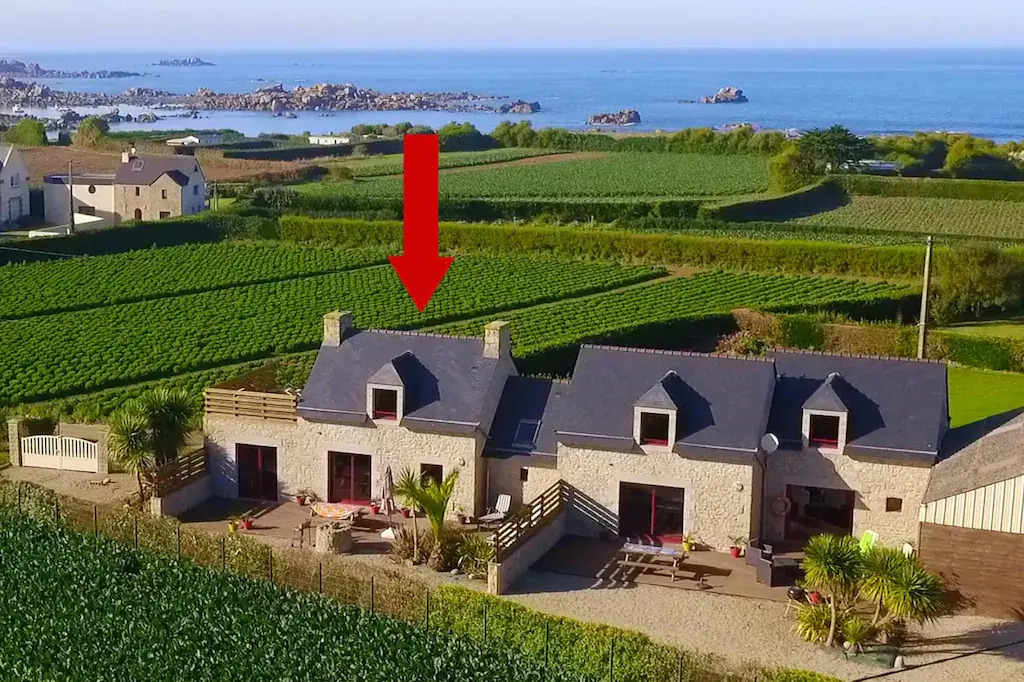 Semi-detached House Near the Sea, Cleder
