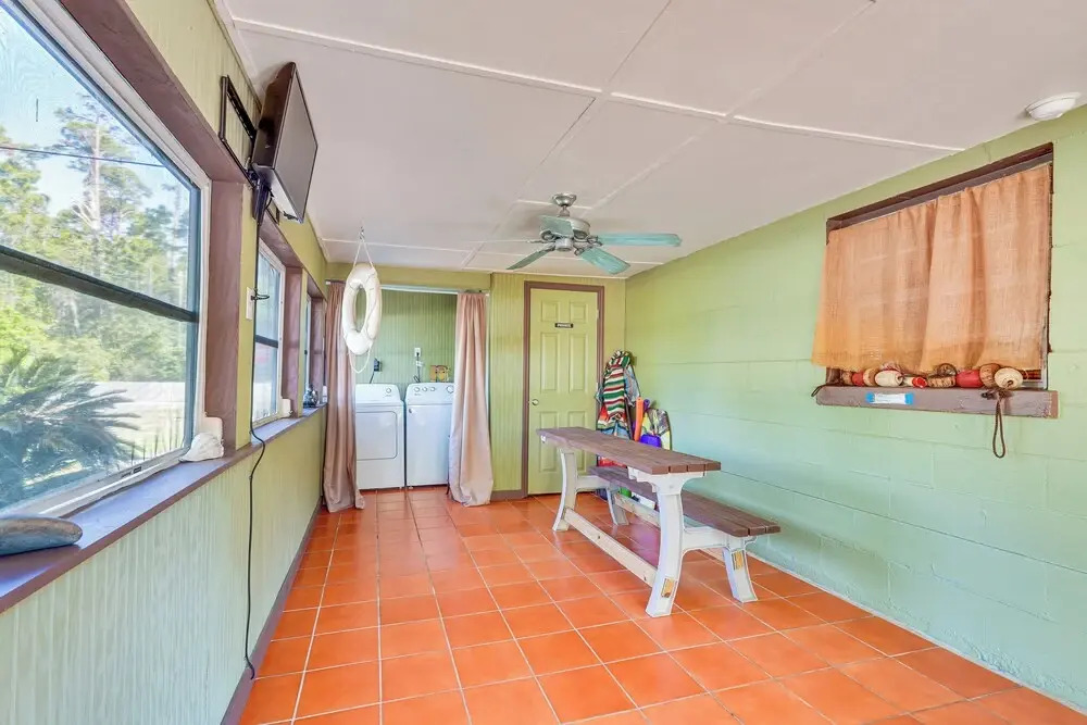 Walk to Beach: Cozy Port St Joe Getaway w/ Yard