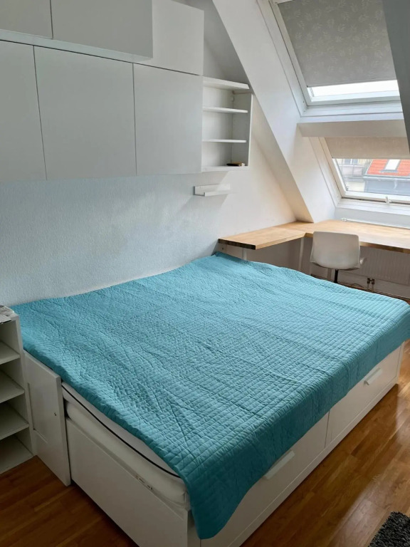 Dachgeschosswohnung mit kostenlosem Parkplatz !