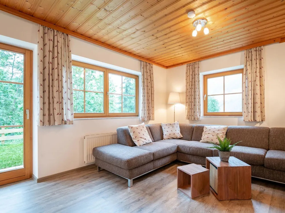 Luxurious Holiday Home in Rauris Near Cross-country Skiing
