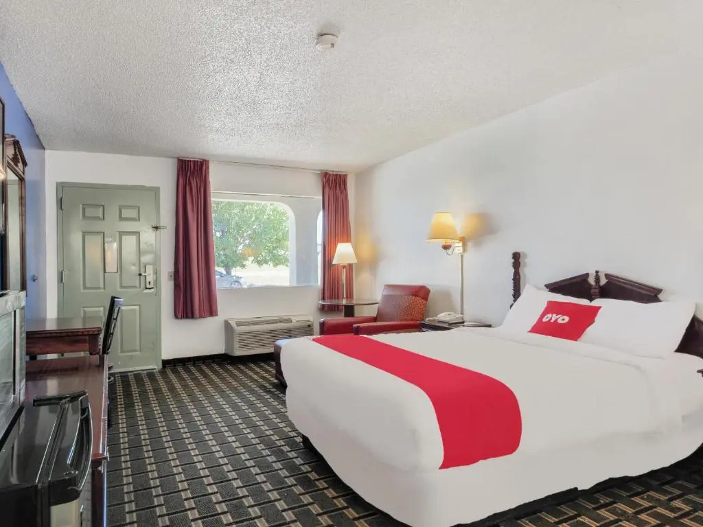 Lonestar Inn & Suites, Erick OK Hwy 40 BY OYO