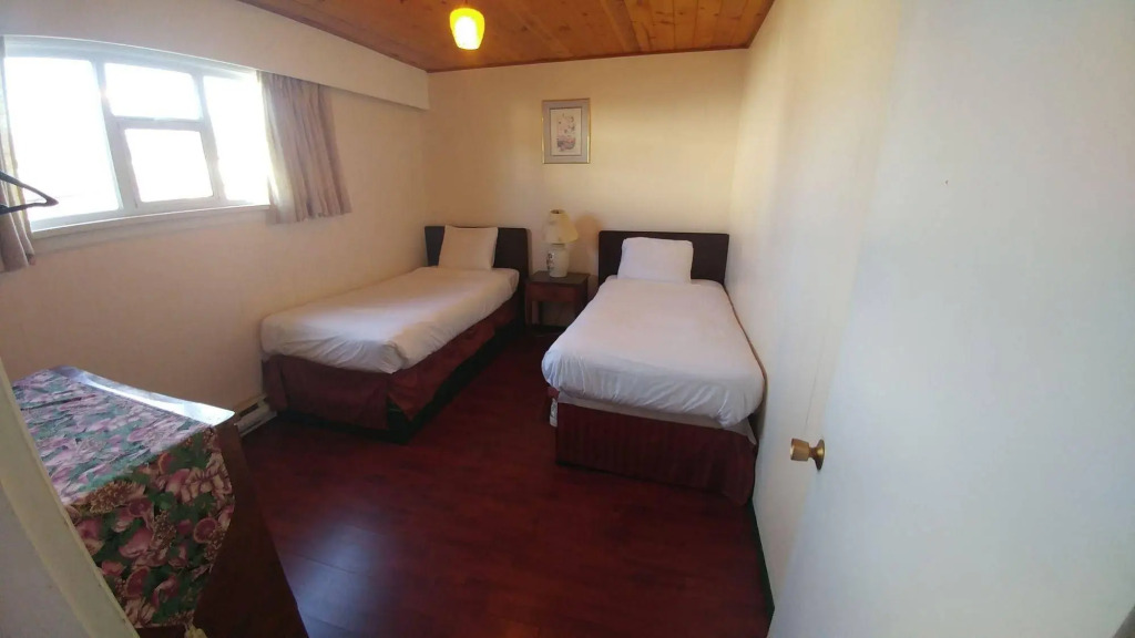 Cozy Court Motel