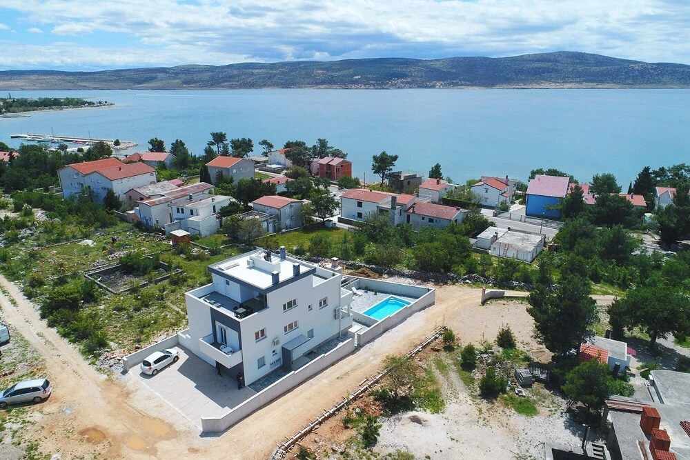 Villa Silver