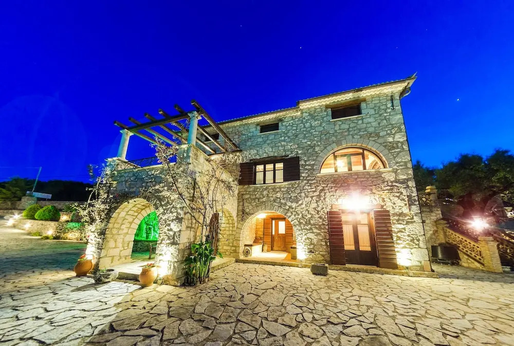 Villa Poseidon Residences - Poolside Zante Nests
