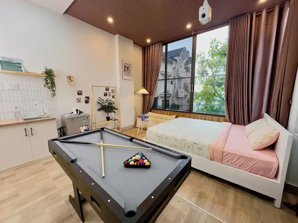 Corgi House Beachstay Danang
