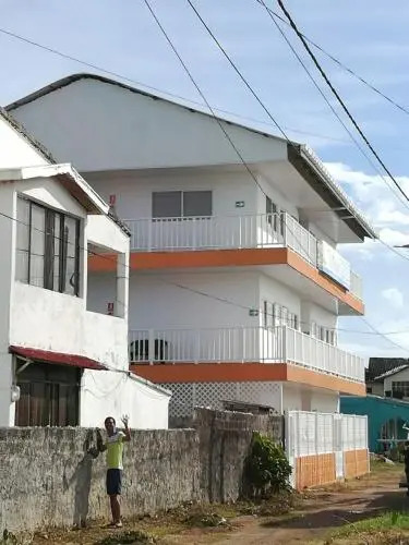 Victorias Gennie Bay Village Hostal