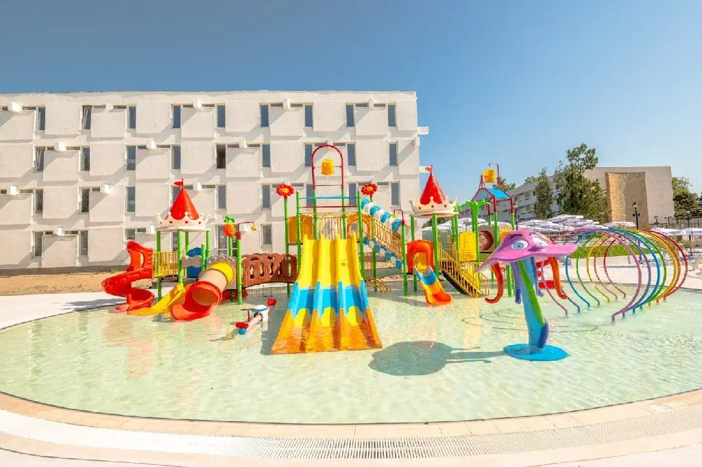 Mera Holiday Resort