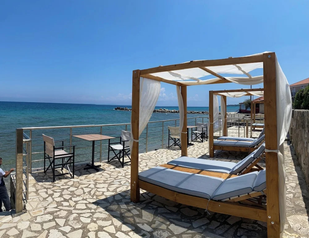 Amaltheia Beachfront Villas