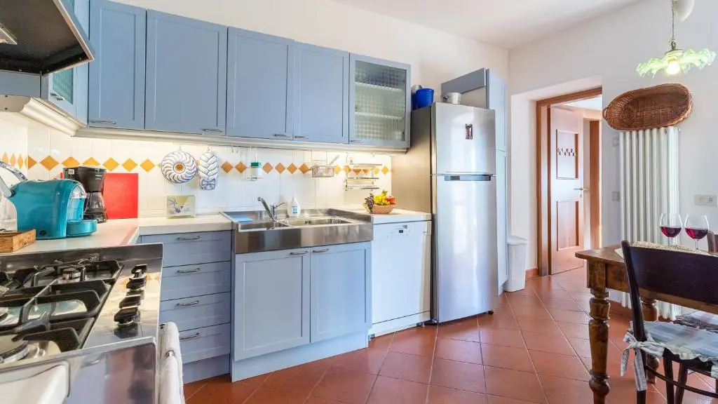 CORAZZA 6&1, Emma Villas