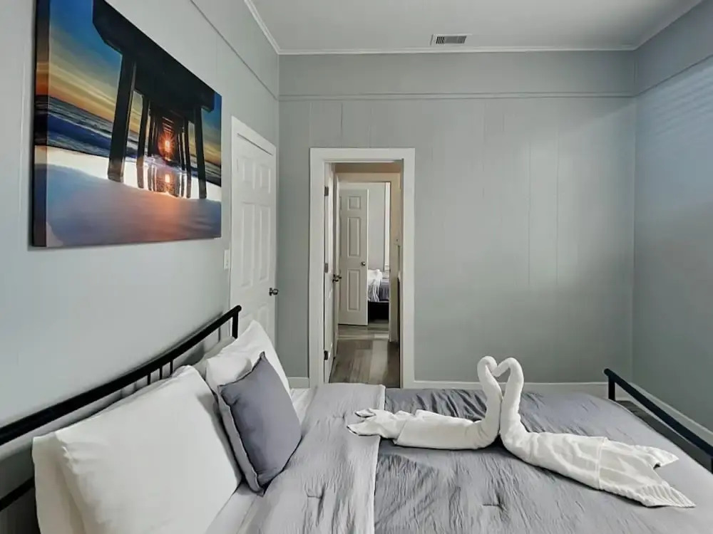 Pleasure Pier Retreat Manor by Ryson Vacation Rentals