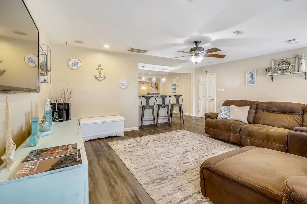 Always 5 O'clock by Ryson Vacation Rentals