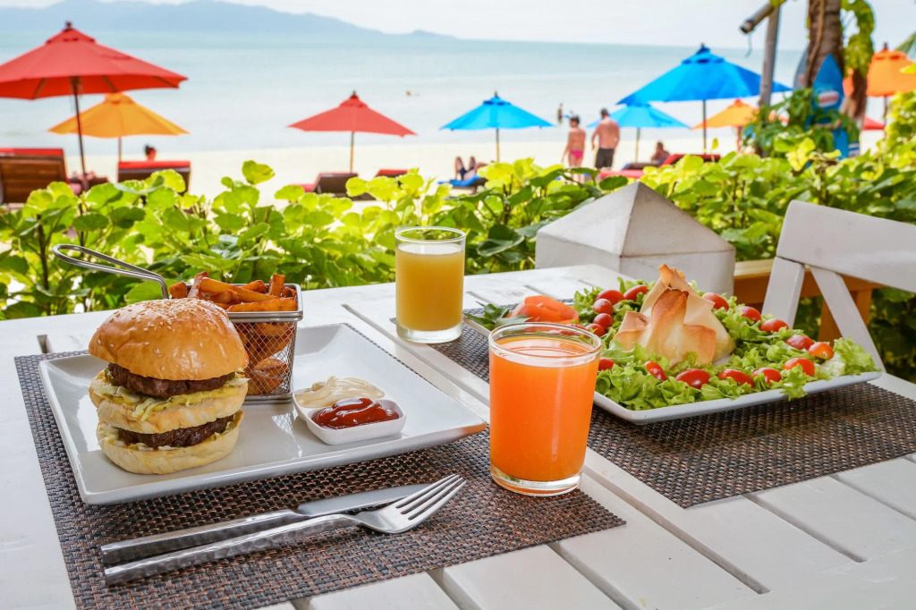 The Cosy Maenam Beach Resort