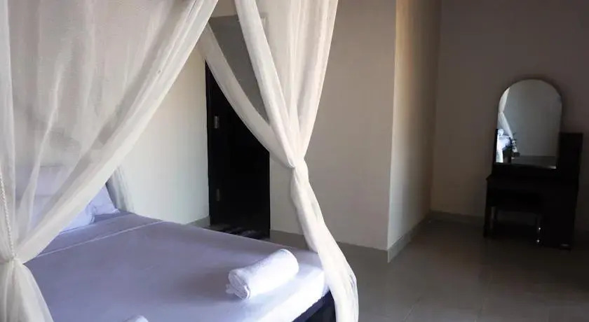 Sunset Coin Beach Homestay Amed