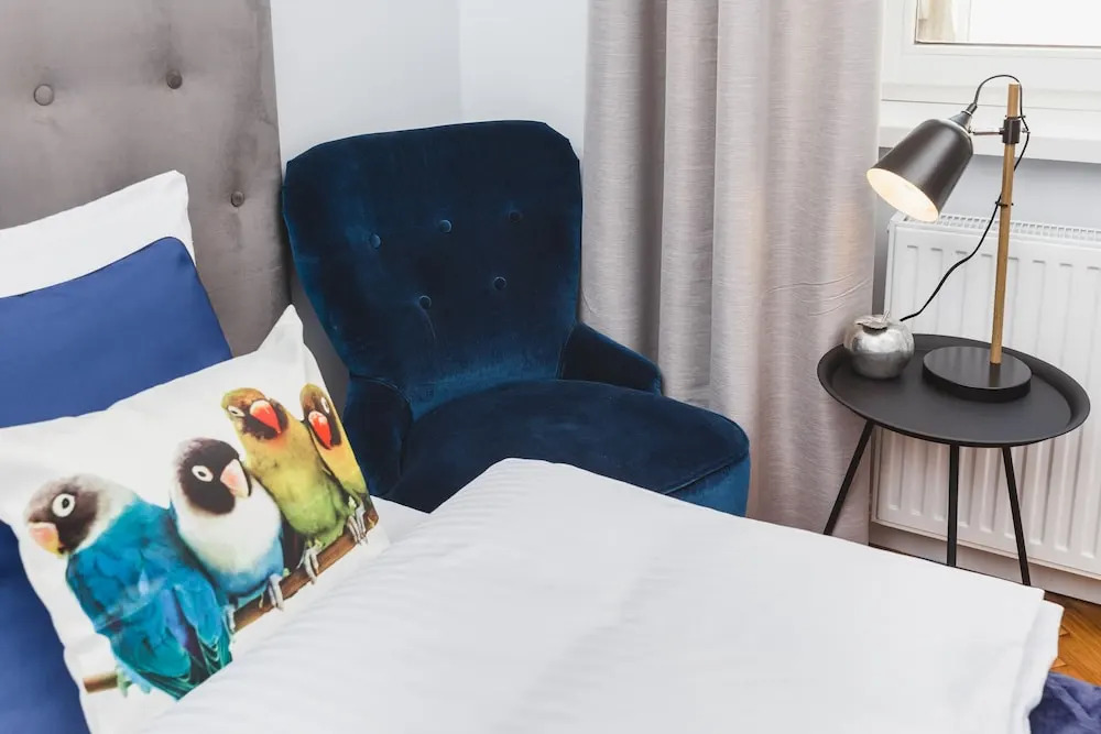 Travelers Best Choice - Old Town Guesthouse - by Upstairs