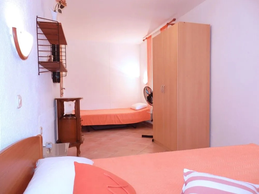 Apartments DINO EDI