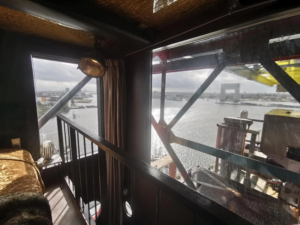 Faralda Crane Hotel