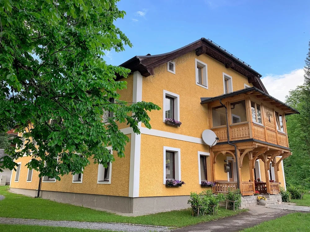 Der Ulmenhof