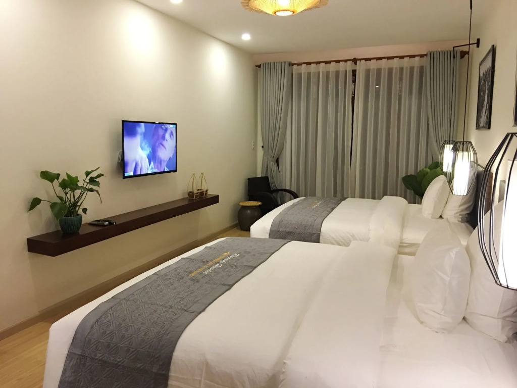 Riverside Hamlet Homestay & Villa