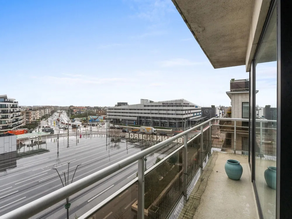 Apartment Near Train Station