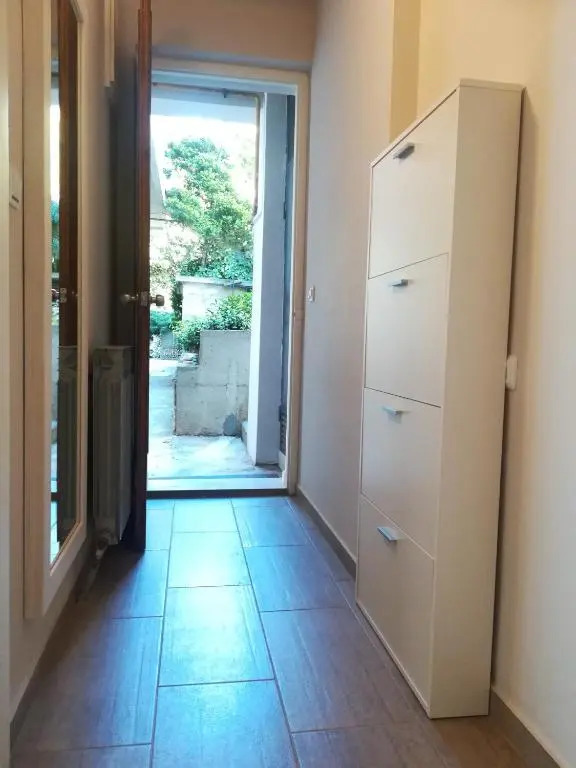 Studio apartman Arni