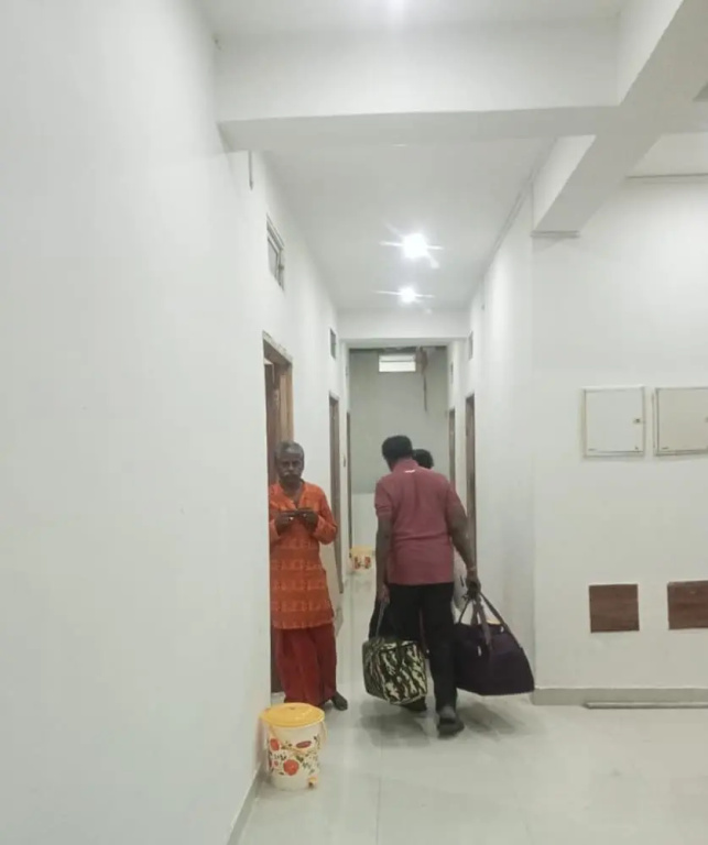 Goroomgo Hotel Shivay Varanasi
