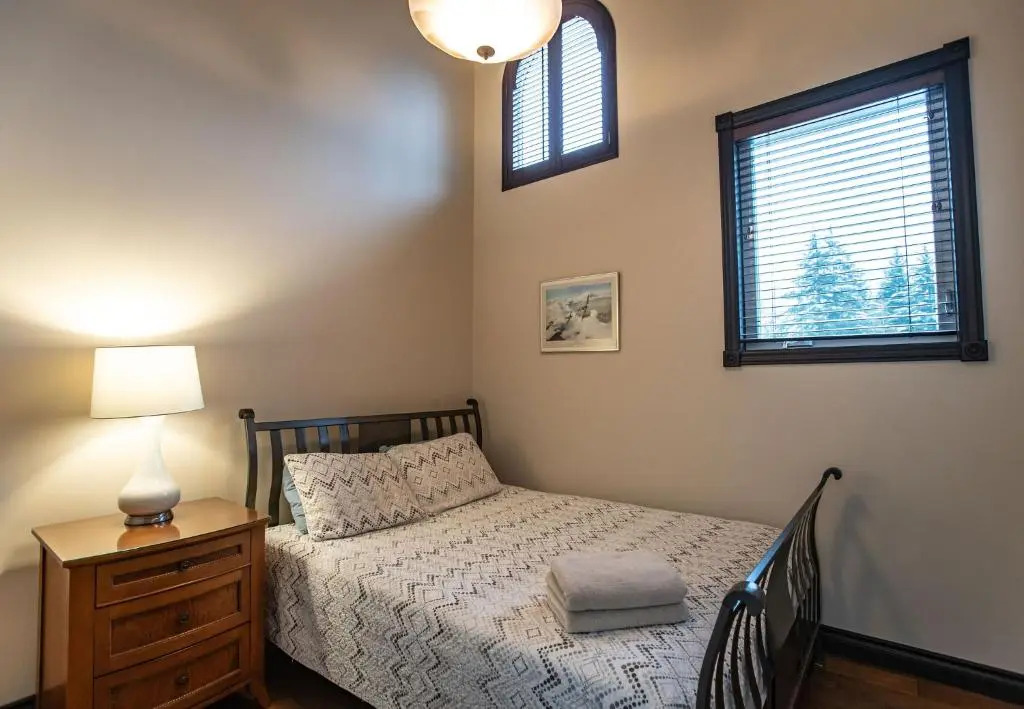 Mountain Gateway by Revelstoke Vacations