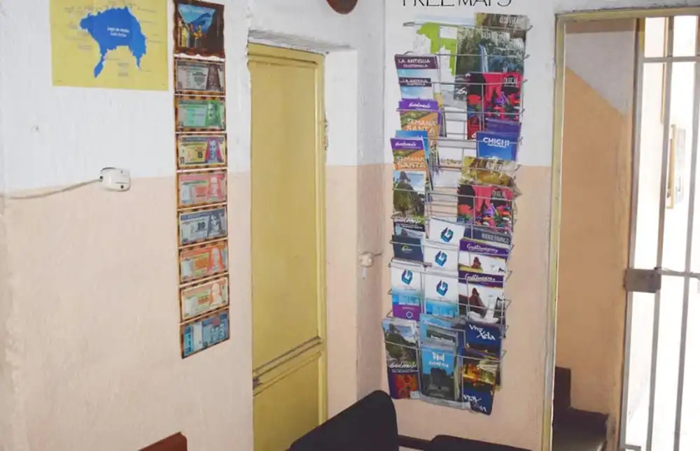 Hotel Estacion Gerona Bed & Breakfast