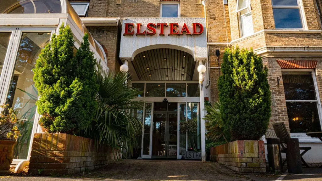 Elstead Hotel