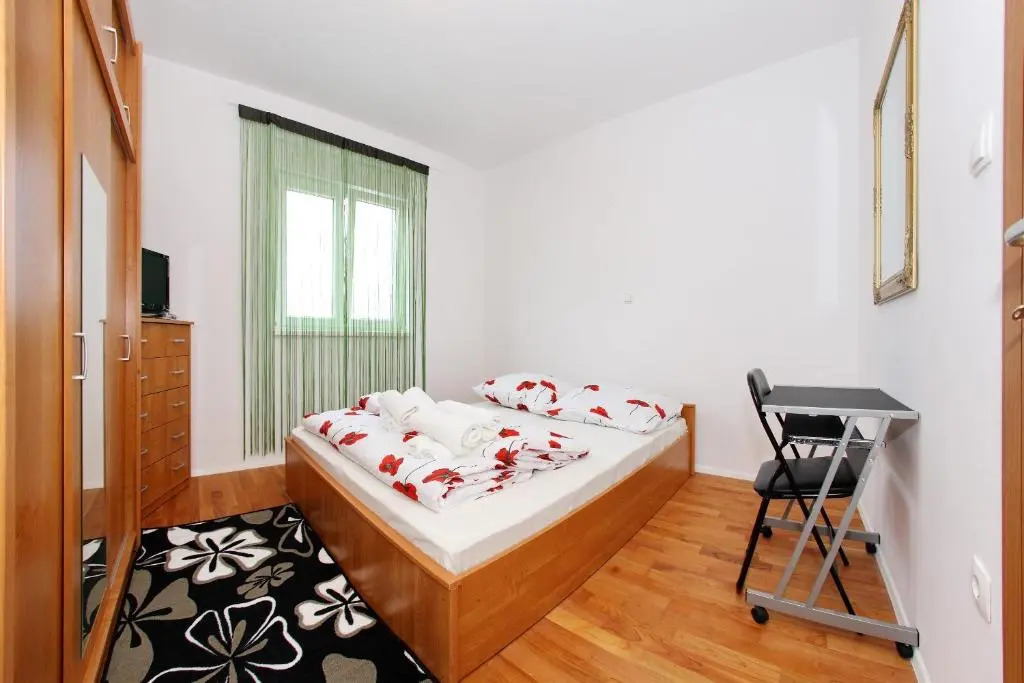 Apartment Village Nin