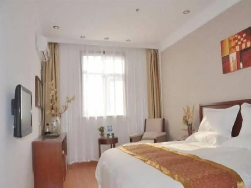 Green Tree Inn Wuxi Guyun River