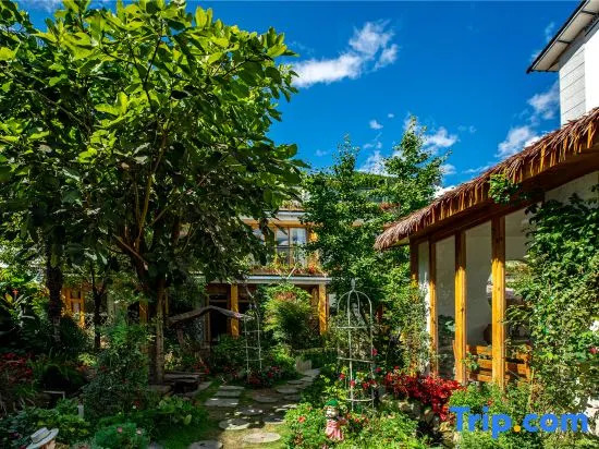 Mu Yun Flower House