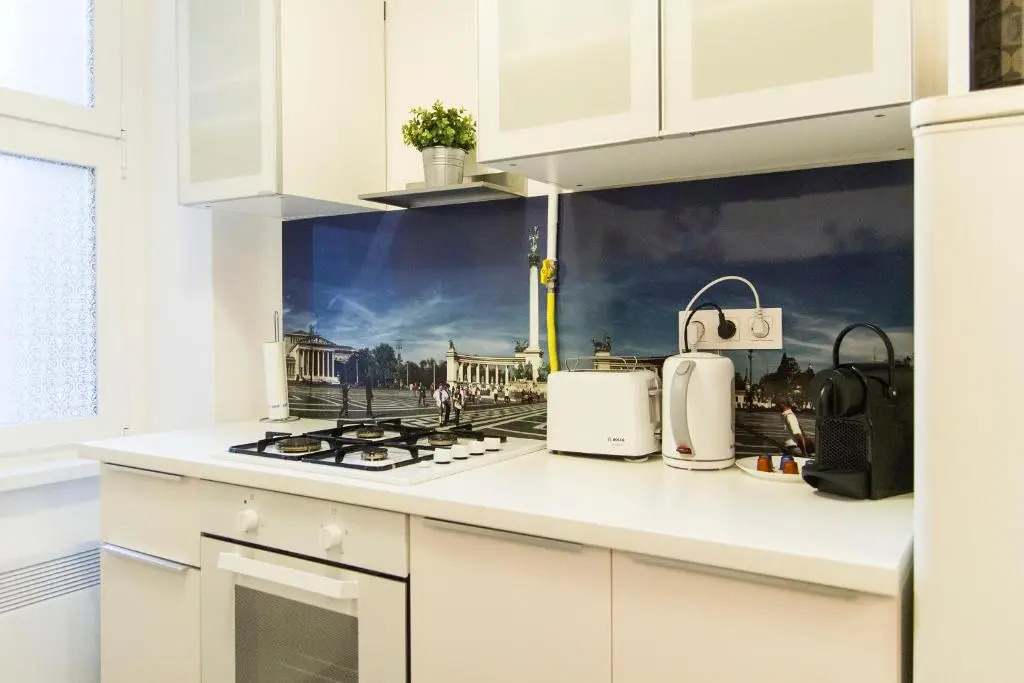 Bright 2br&Ac Apt at Astoria
