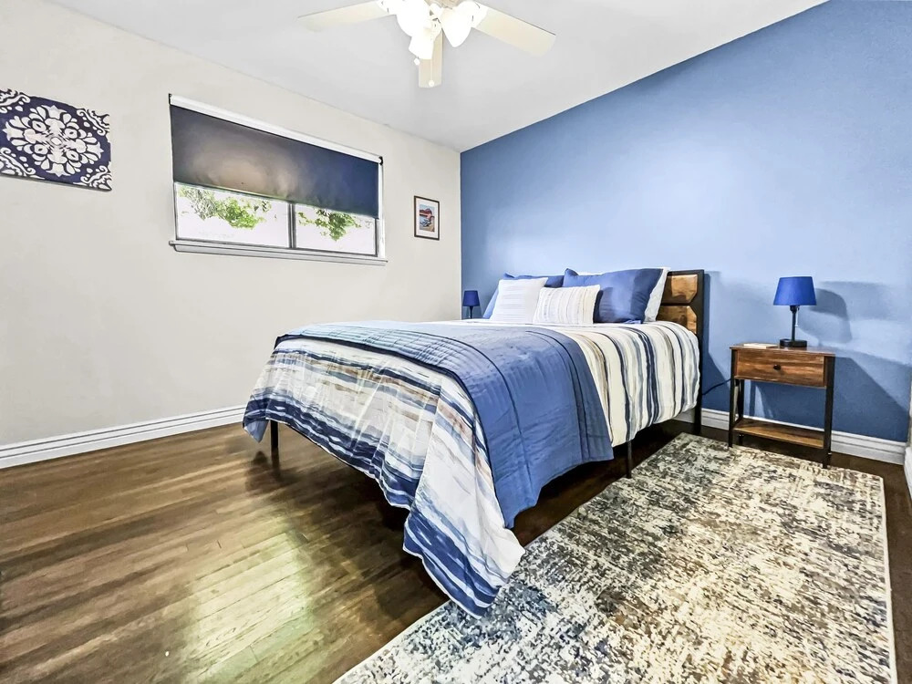 East Side Sunset Pad 3 Bedroom Home