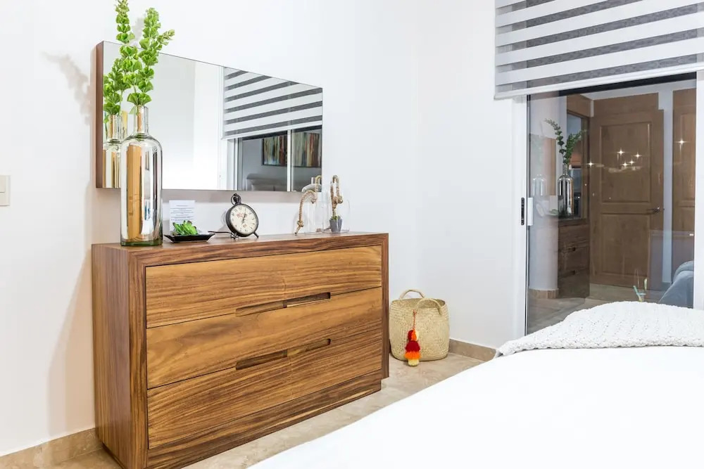 Peninsula 103 2 BR by Casago