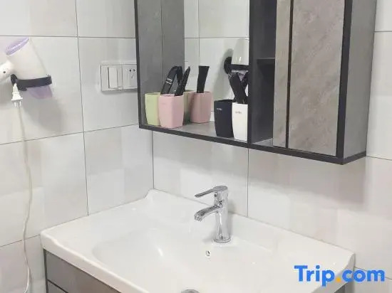 Huzhou Miyuejian B&B