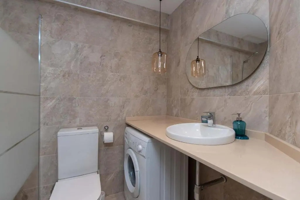 Altamira 73 - One Bed