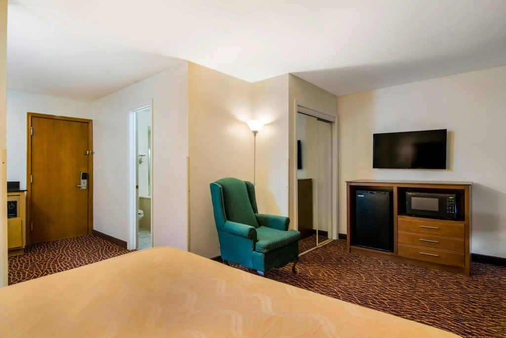 Quality Inn Marietta near Dobbins ARB