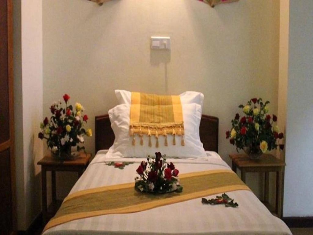 Golden Dream Hotel