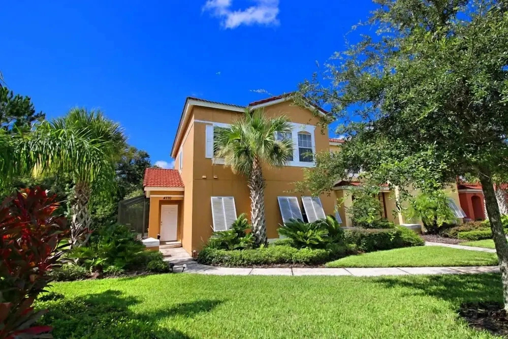 4770 Vero Beach Place 4 Bedrooms, 3 Bathrooms