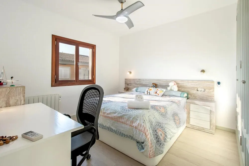 House - 3 Bedrooms with Pool and WiFi - 107616